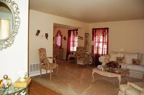 6 N Olympia Dr, Waretown, NJ 08758 photo 4