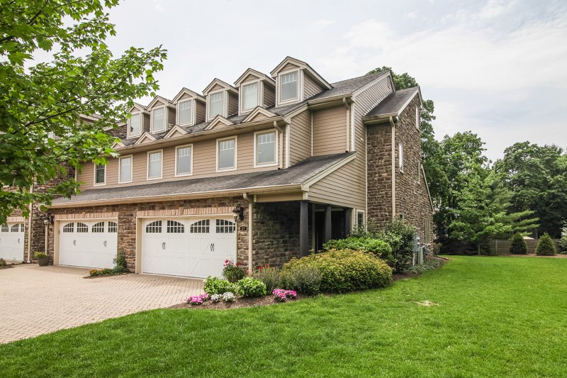 67 Eggers Ct, Summit, NJ 07901 photo 1