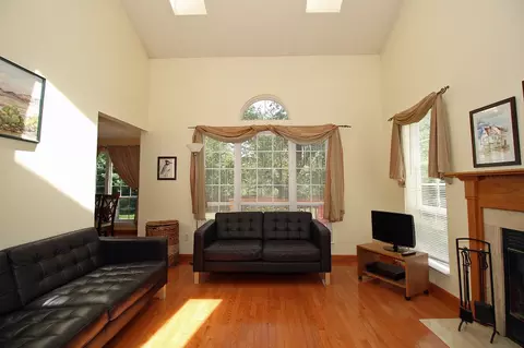 8 Mohawk Trl, Somerville, NJ 08876 photo 12