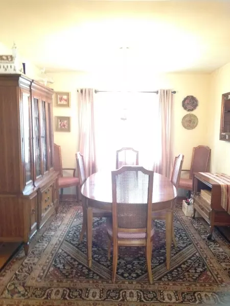 76 Terhune Rd, Clark, NJ 07066 photo 3
