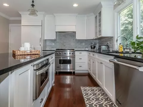 80 Sherbrook Dr, Berkeley Heights, NJ 07922 photo 9