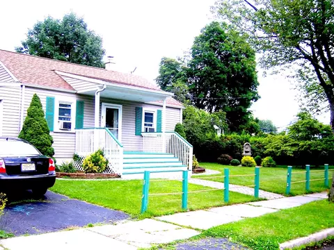 1 Watson Dr, Dover, NJ 07801 photo 1