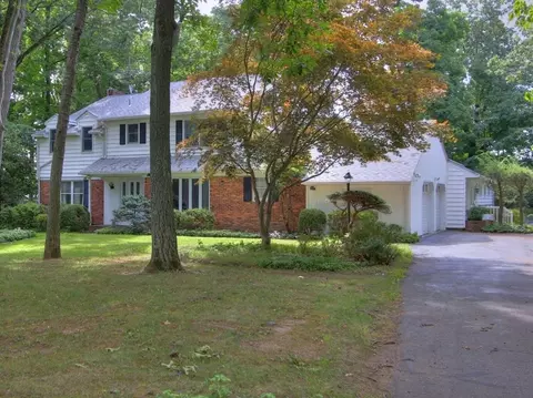 2 Britton Dr, Flemington, NJ 08822 photo 3