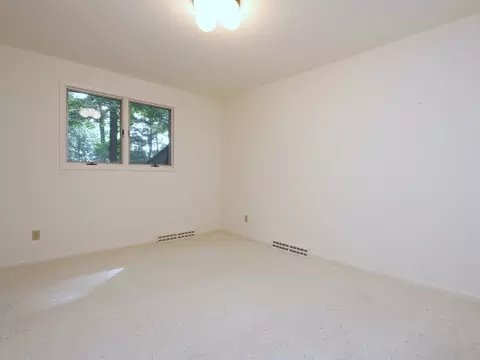 2 Britton Dr, Flemington, NJ 08822 photo 22