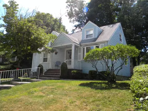 3 Edison Dr, Summit, NJ 07901 photo 1