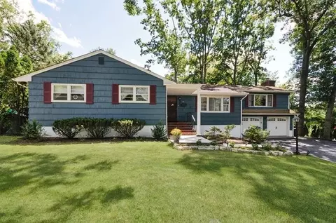 80 Rande Dr, Wayne, NJ 07470 photo 1