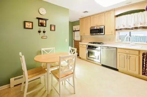 80 Rande Dr, Wayne, NJ 07470 photo 3