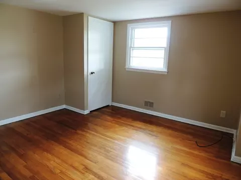 651 Cook Ave, Middlesex, NJ 08846 photo 9