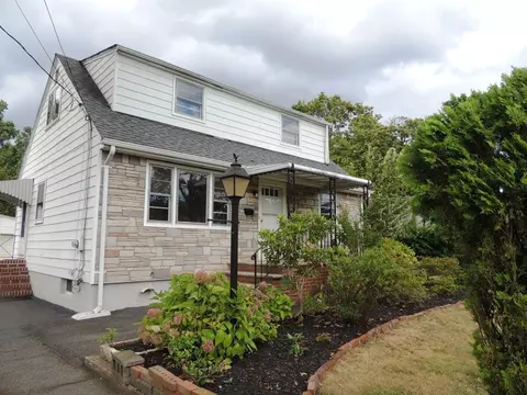 651 Cook Ave, Middlesex, NJ 08846 photo 1
