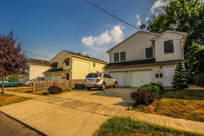 394 E 9th Ave, Roselle, NJ 07203 photo 1
