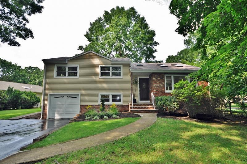 229 Morningside Rd, Paramus, NJ 07652 photo 1
