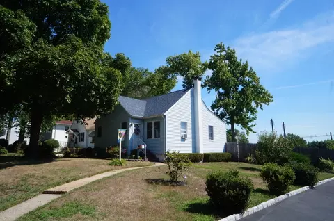 170 Dow Ave, Iselin, NJ 08830 photo 1