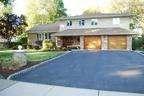 27 Huff Rd, Wayne, NJ 07470 photo 1