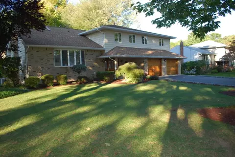 27 Huff Rd, Wayne, NJ 07470 photo 2
