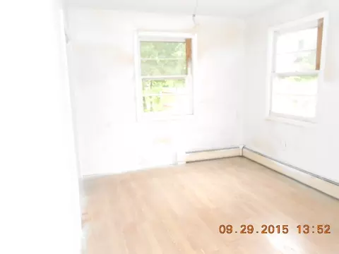46 Maple Ln, Wayne, NJ 07470 photo 6