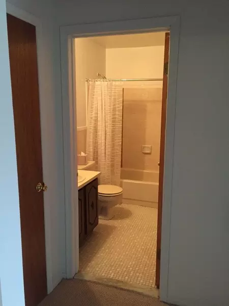 1519 Raspberry Ct, Edison, NJ 08817 photo 4