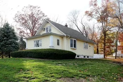 32 Hopper Ave, Waldwick, NJ 07463 photo 1