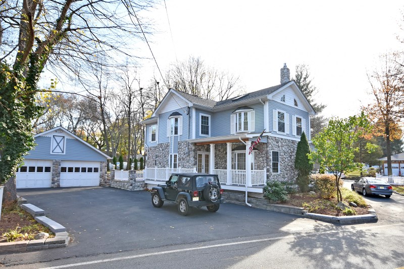 1 Courter Ave, Wayne, NJ 07470 photo 1