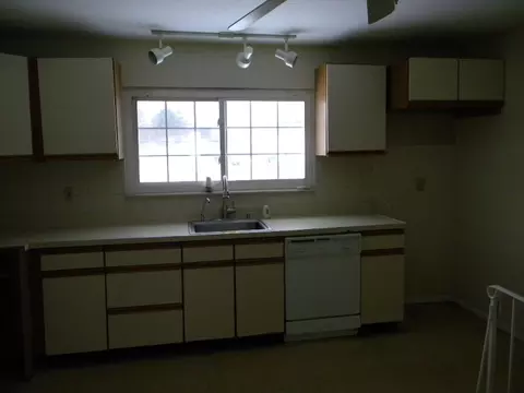 18 Normandy Rd, Flanders, NJ 07836 photo 2