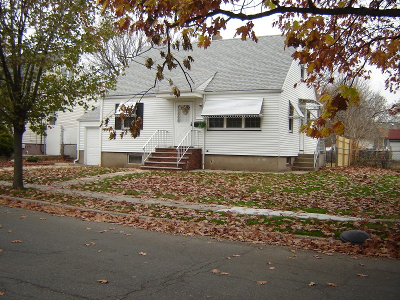  55 Trudy Dr, Lodi, NJ 07644 photo 1