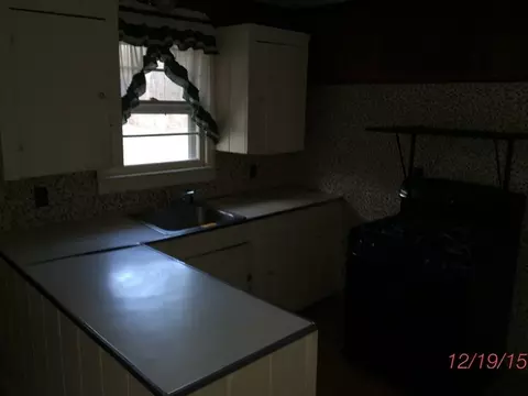 92 Crescent Dr, Newton, NJ 07860 photo 3