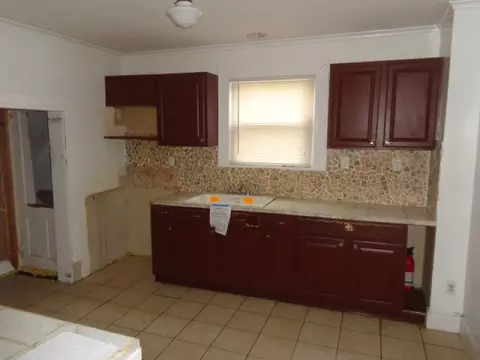961 W 3rd St, Plainfield, NJ 07060 photo 4