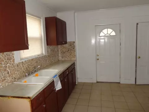 961 W 3rd St, Plainfield, NJ 07060 photo 5