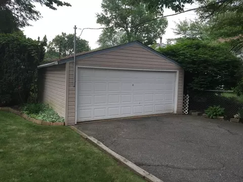 62 Greenbrook Rd, Middlesex, NJ 08846 photo 4