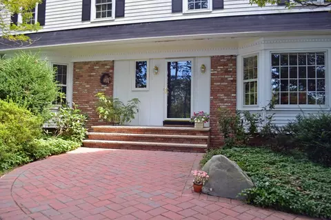 308 E Saddle River Rd, Upper Saddle River, NJ 07458 photo 2