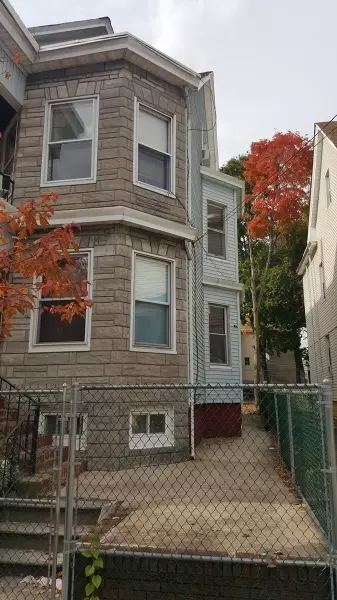 856 E 22nd St, Paterson, NJ 07513 photo 2