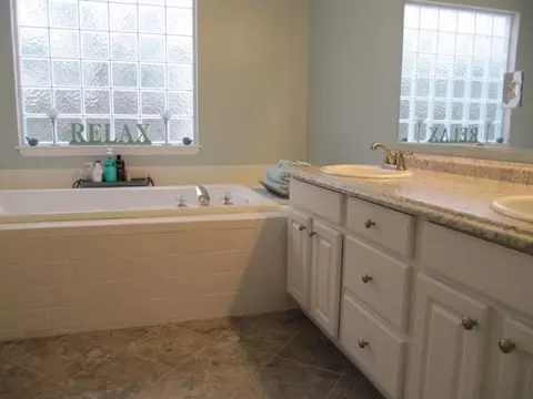 33 Bethpage Dr, Skillman, NJ 08558 photo 11