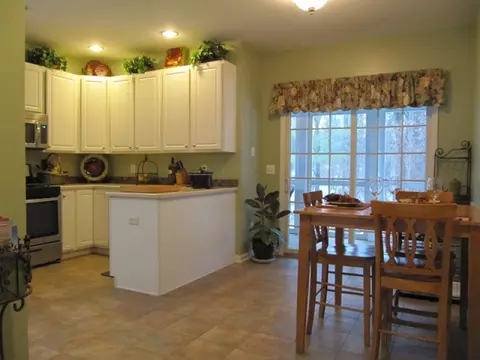33 Bethpage Dr, Skillman, NJ 08558 photo 7