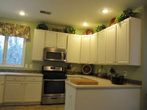 33 Bethpage Dr, Skillman, NJ 08558 photo 8
