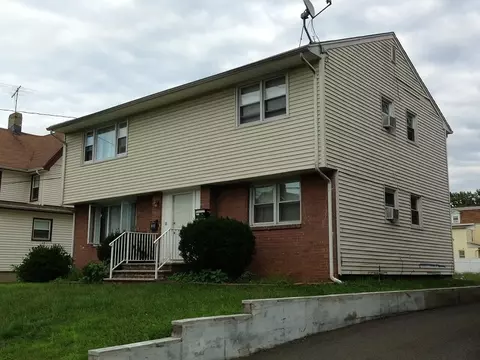 18 Summit Ave, North Plainfield, NJ 07060 photo 2