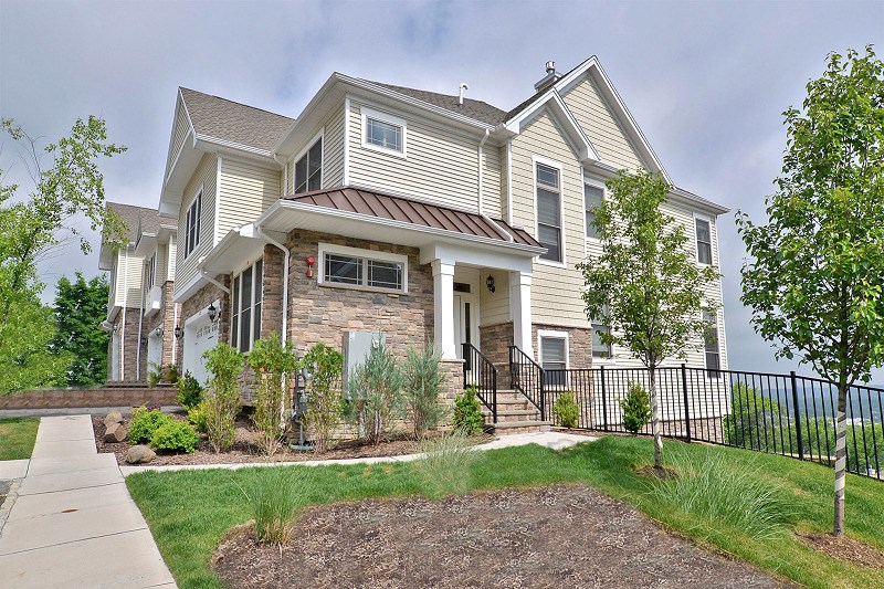 13 Summit Dr, Wayne, NJ 07470 photo 1