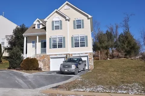 2 Crestview Dr, Mount Olive Twp, NJ 07828 photo 1