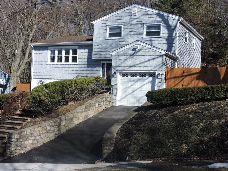 85 Daniel St, Dover, NJ 07801 photo 1
