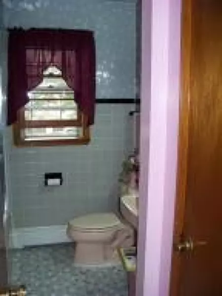 141 Centre St, Waldwick, NJ 07463 photo 5