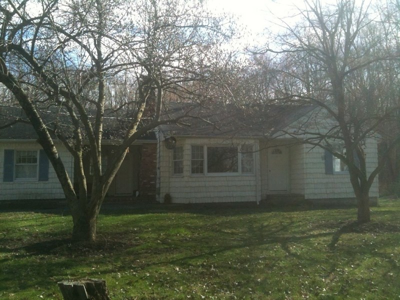 85 Thosmor Rd, Bedminster, NJ 07921 photo 1