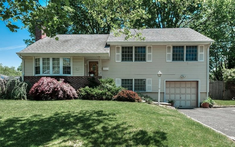 25 Becker Rd, Springfield, NJ 07081 photo 1