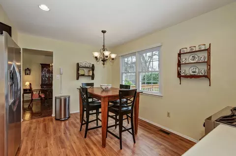 32 Sheryl Dr, Edison, NJ 08820 photo 4