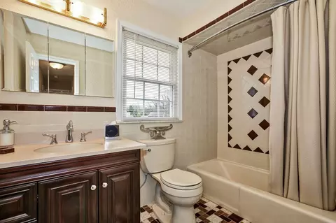 32 Sheryl Dr, Edison, NJ 08820 photo 14