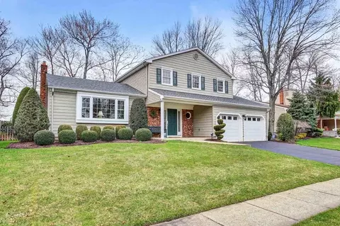 32 Sheryl Dr, Edison, NJ 08820 photo 1