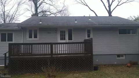 12 Lake Dr E, Wayne, NJ 07470 photo 10