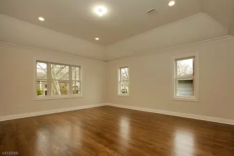 437 Polly Ann Ter, Paramus, NJ 07652 photo 16