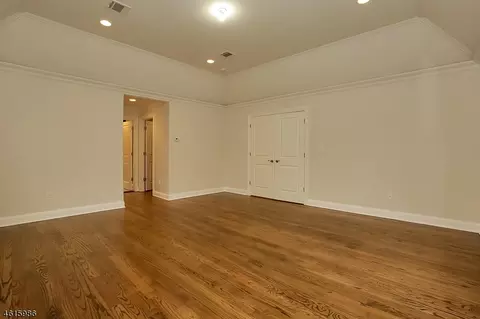 437 Polly Ann Ter, Paramus, NJ 07652 photo 20