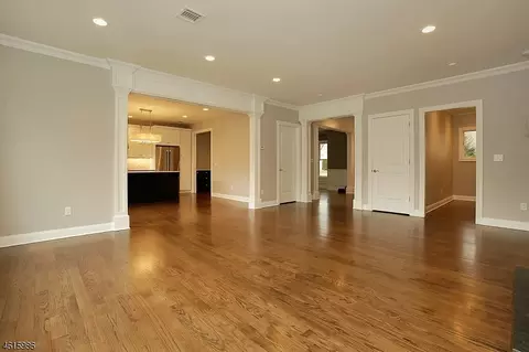 437 Polly Ann Ter, Paramus, NJ 07652 photo 11