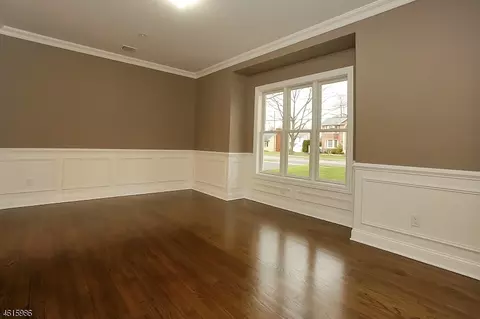 437 Polly Ann Ter, Paramus, NJ 07652 photo 3