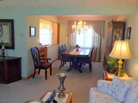 23 Pelham Rd, Wayne, NJ 07470 photo 6