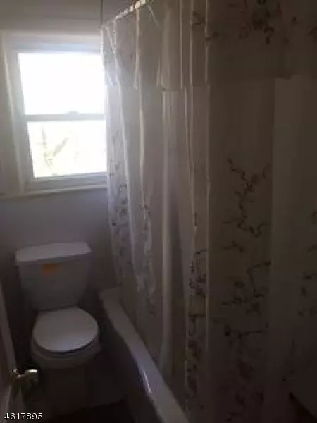 10 Romney Rd, Bound Brook, NJ 08805 photo 4